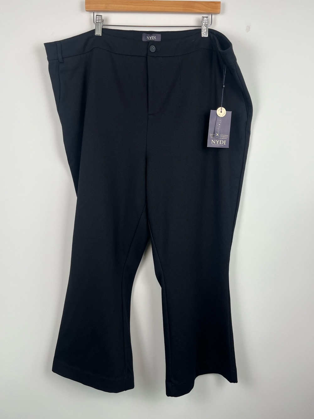 NWT Flawed-NYDJ Flare Crop Bootcut Lift Tuck pants, size 22W.